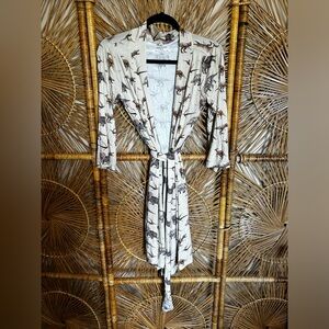 NWOT Posh Peanut Dinosaur print robe. Super soft and covered in dinosaurs!